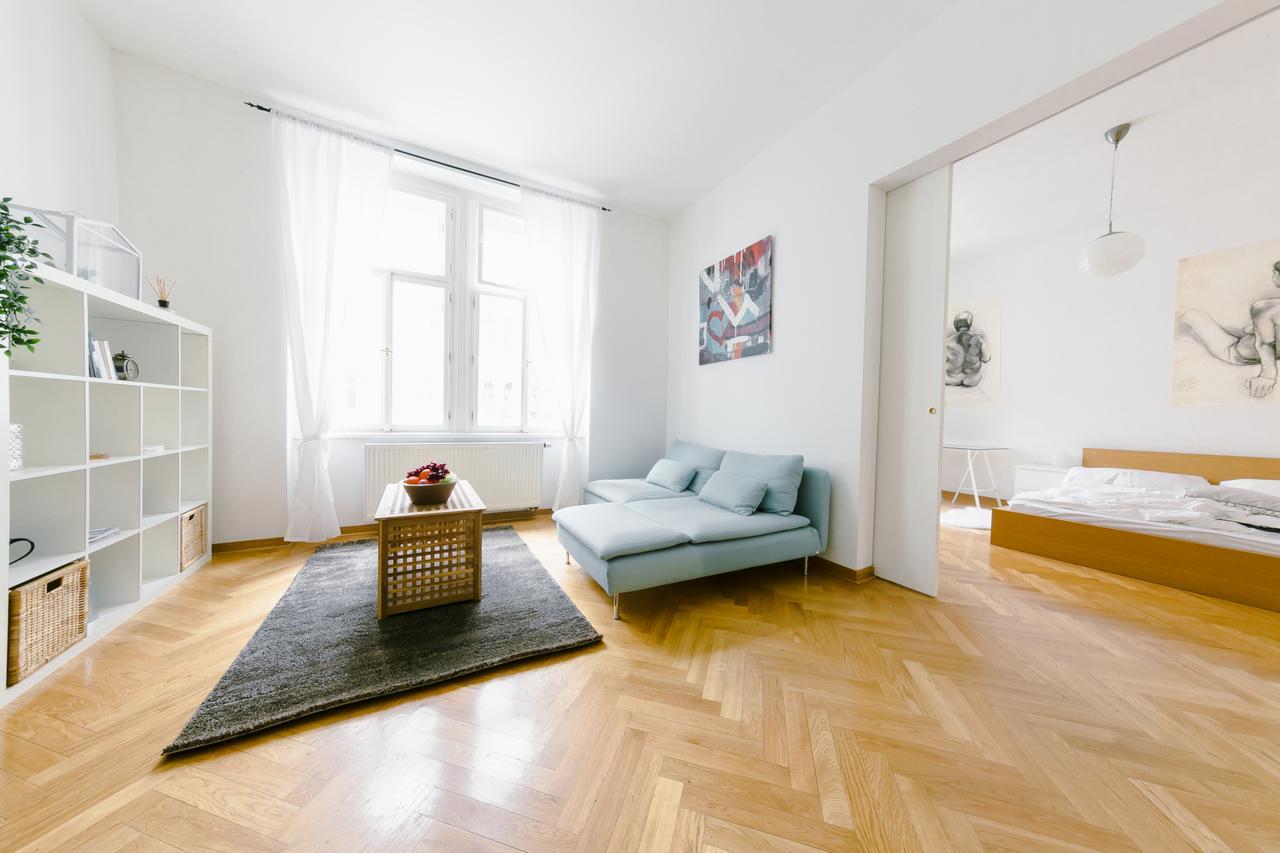 Kubelikova Apartment *